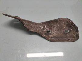 Beschermkap brandstoftank Nissan Micra K11 17285-6F600 Gebruikt.