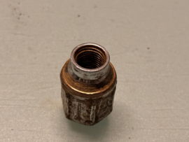 Wielmoer M12 X 1,25 Nissan 40224-????? (gesloten / lang) (Variant 2) Gebruikt.