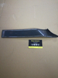 Sierlijst spatbord links Nissan 100NX B13 63873-61Y00 Gebruikt.