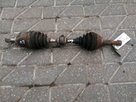Aandrijfas links Nissan 39101-60Y05 B13/ N14