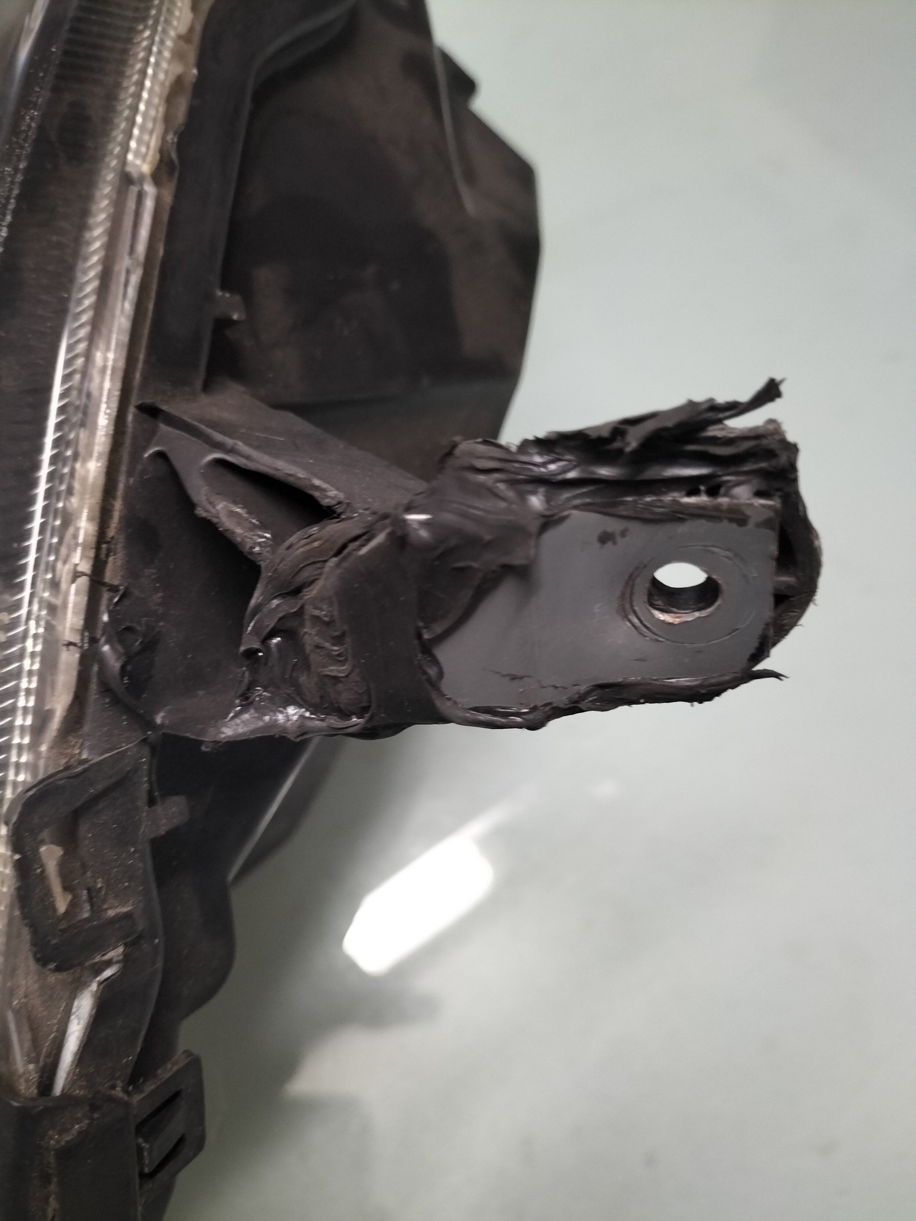 Koplamp Links Nissan Micra K12 26060-BG10B Gebruikt. Gerepareerd.