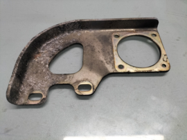 Steun inlaatspruitstuk QR20DE Nissan 14017-WE000 P12/ T30 Gebruikt.