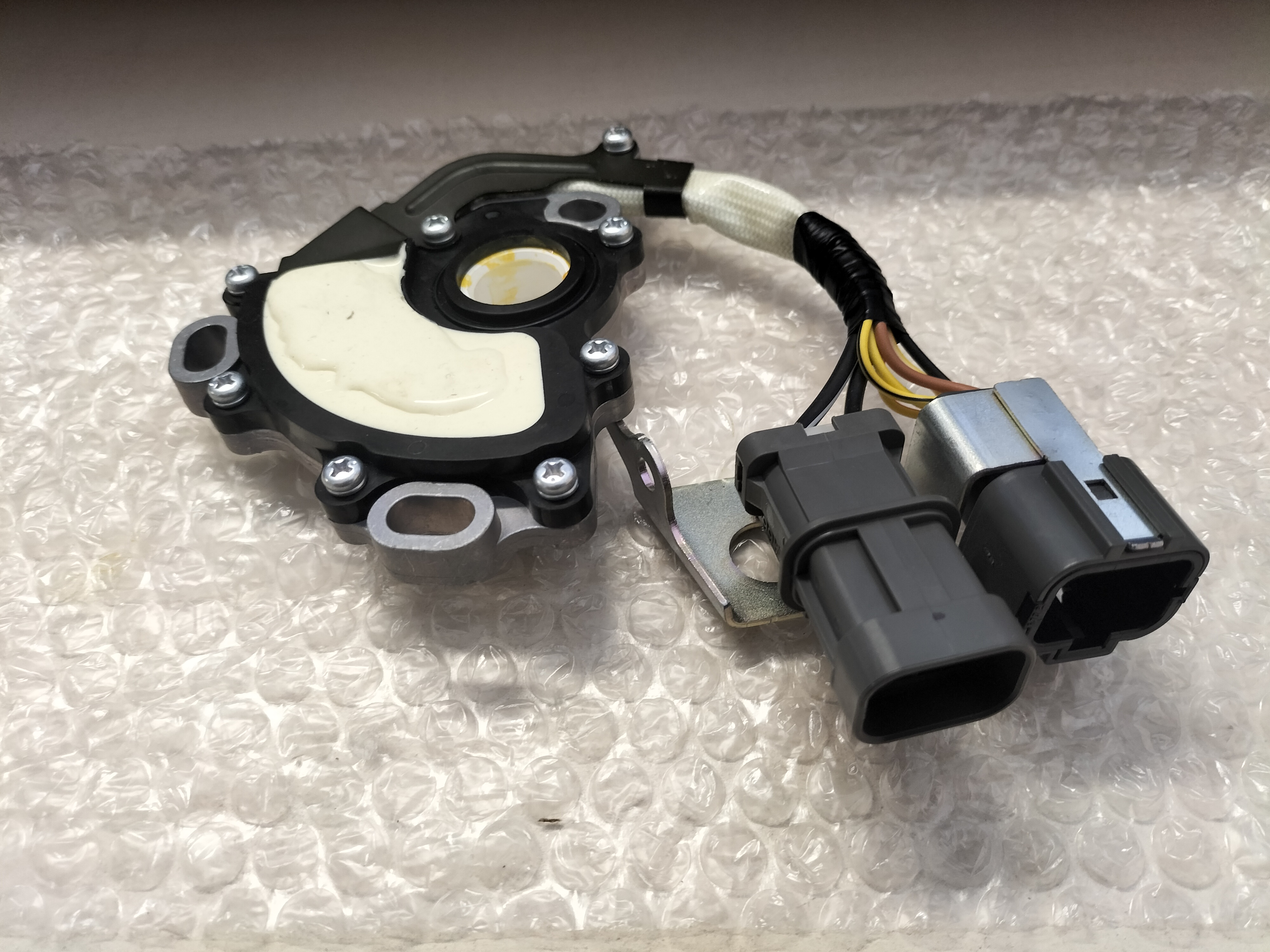 Park/neutral position switch Nissan Micra K11 31918-41B00 Original.