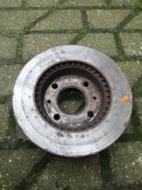 Remschijf vooras 232mm GA14DE Nissan Almera N15 40206-0M601 (40206-0M602) Gebruikt.