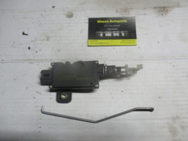 Motor centrale deurvergrendeling achterklep Nissan AlmeraN16 90550-BM600