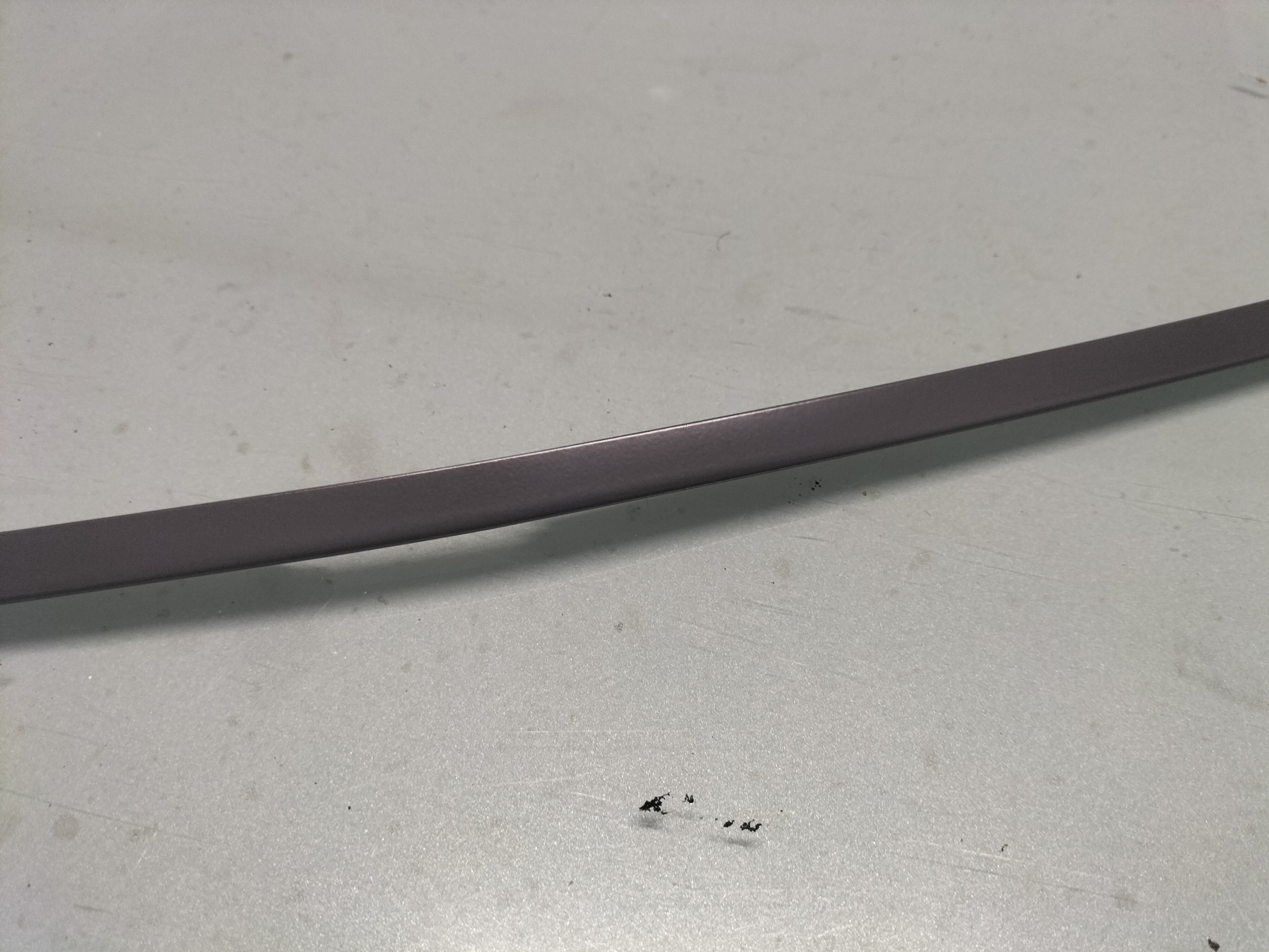 Strip gril Nissan 68120-04B00 Origineel