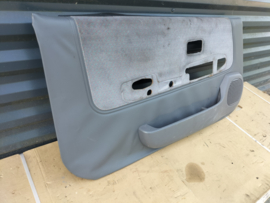 Deurpaneel linksvoor Nissan Micra K11 SLX 80901-4F800 Gebruikt.