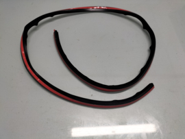 Seal front door inside, Right-hand Nissan 80835-00Q0A Original.