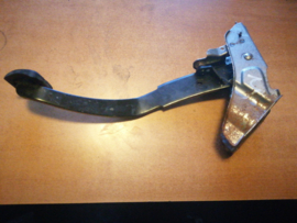 Pedal brake with bracket Nissan Terrano2 R20 46501-0X850 Used part.