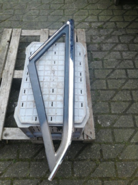 Sierlijst achterzijruit rechts Nissan Bluebird T12/T72 76834-D5510