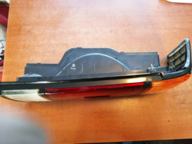 Achterlicht rechts Nissan Sunny B11 - sedan 26550-03A10 Gebruikt.