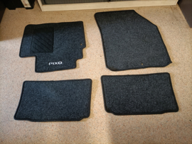 Mattenset Nissan Pixo KE745-4A031 Origineel.