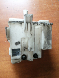 Tank windshield washer Nissan Primera P11 28910-9F901 Used part.