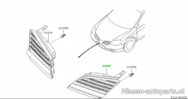 Grille links Nissan Primera P12 62330-AU300 Gebruikt.