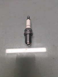 Spark plug RC10YCC4 Nissan 22401-74B00 Original.