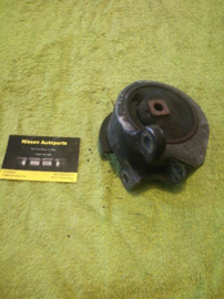 Motorsteun rechts Nissan GTI 11210-0M800 B13/N14/N15