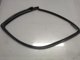 Glass run rubber-front door , left-hand Nissan Almera N15 80331-0N061 Used part.