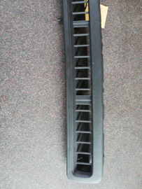 Grille-front defroster, left-hand Nissan Primera P11/ WP11 68743-9F502 (68743-2F011/68743-6F200) Used part.