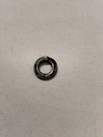 Veerring M8 Datsun 08915-13810 Gebruikt.