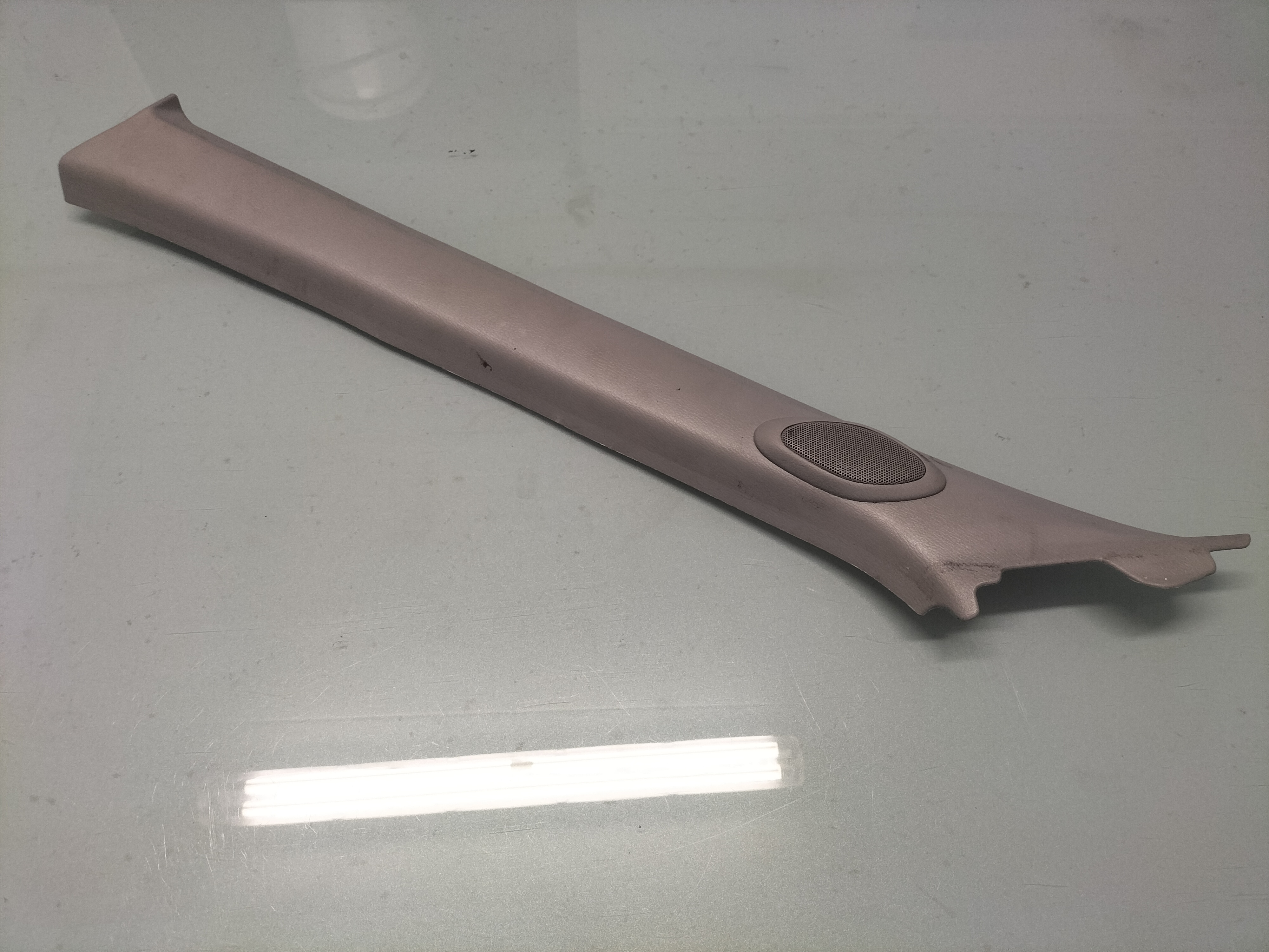 Afdekkap A-stijl links Nissan Almera N15 76912-2N310 Gebruikt.