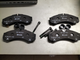 Pad kit-disc brake, rear Nissan D4060-9X60A Original.