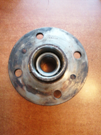 Wielnaaf achteras Nissan Primera P11 43200-2F000