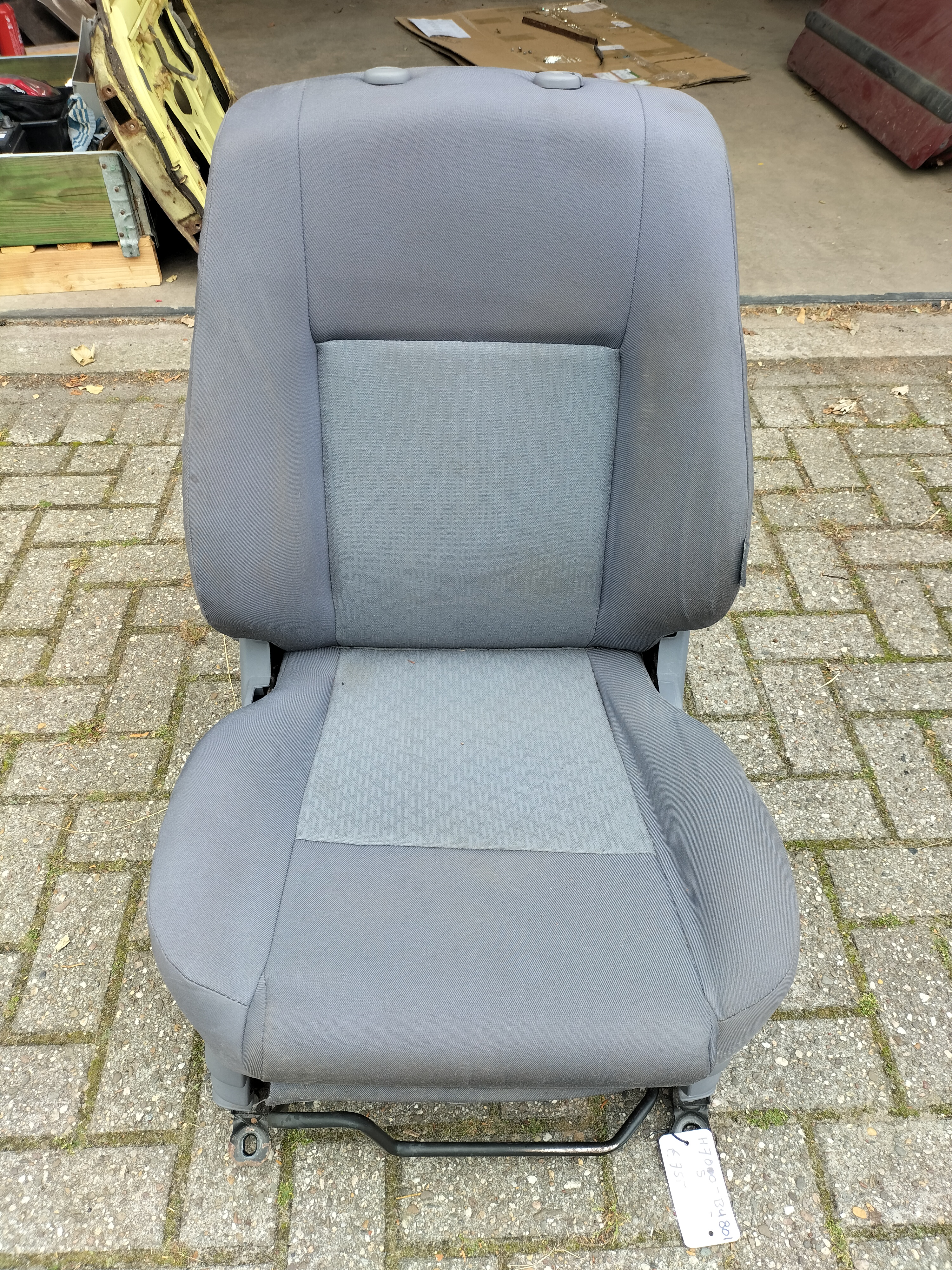 seat Front Nissan Almera Tino V10 H7050-BU801 Used