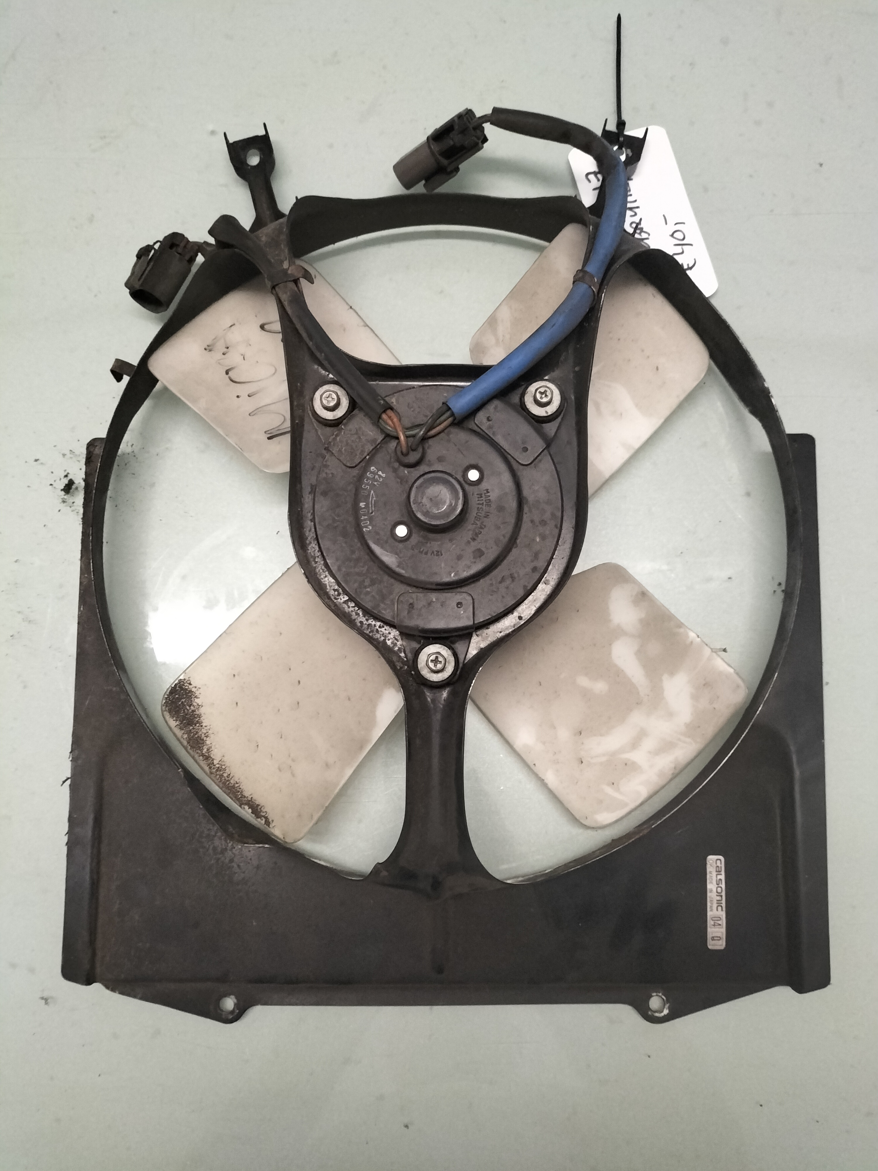 Motor & Fan with Shroud Nissan 21481-05B17 Used