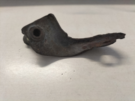 Montagesteun achterdemper Nissan Micra K11 20732-4F400 Gebruikt.