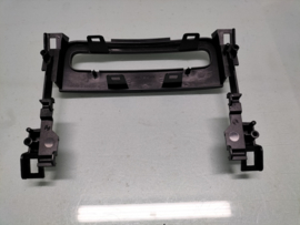 Frontpandel-radio Nissan 68413-BA000 Used part