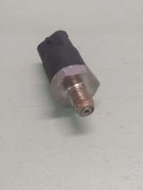 Fuel rail pressure sensor Nissan 16638-AW300 Original.