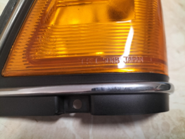 Lamp side flasher, right-hand Nissan Bluebird 910 26160-W2200 Original.