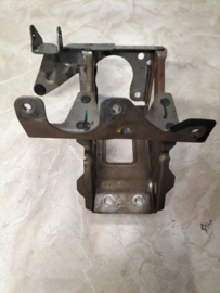 Bracket pedal Nissan Micra K10 46510-05B00 Used parts.