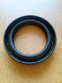 Seal-oil, transfer cover Nissan 33111-ZD30A D22/ D22S/ LCD22/ Original.
