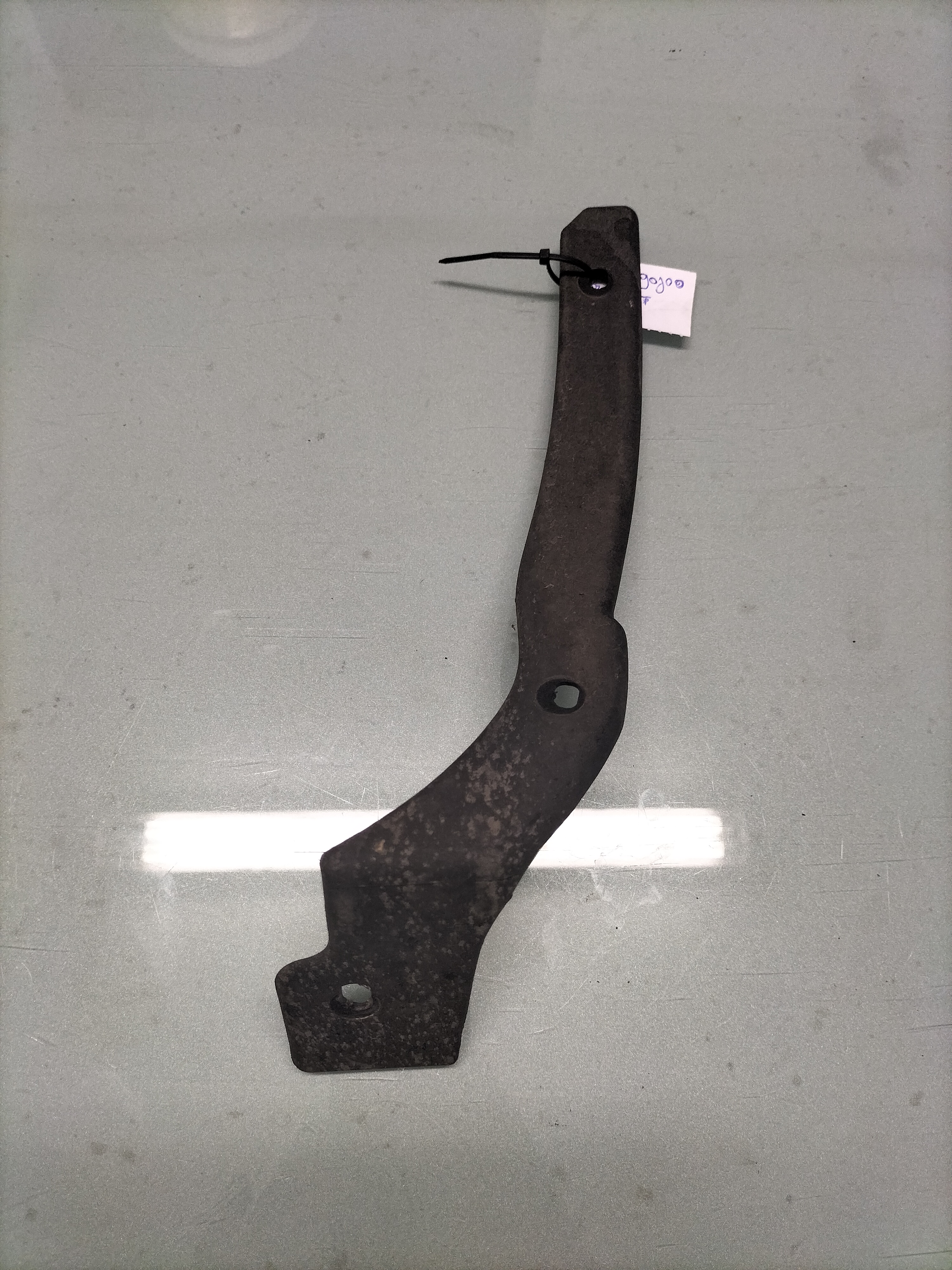 Protector-mudguard, front left-hand Nissan 63839-90J00 Used part