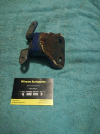 Deurscharnier Nissan 100NX B13 80401-50Y00 gebruikt.