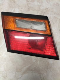 Achterlicht links-binnen Nissan Primera P10 B6555-99J01 Gebruikt.