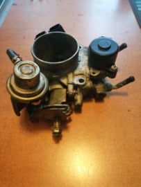 Gasklephuis SR20DE Nissan Primera P11/ WP11 16119-7J510 Gebruikt.