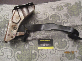 Pedal brake with bracket Nissan Primera  P11/ WP11 46501-BE900 Used part.