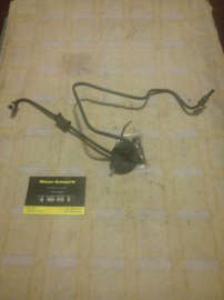 Remleiding linksvoor Nissan Bluebird T72 46242-Q9200