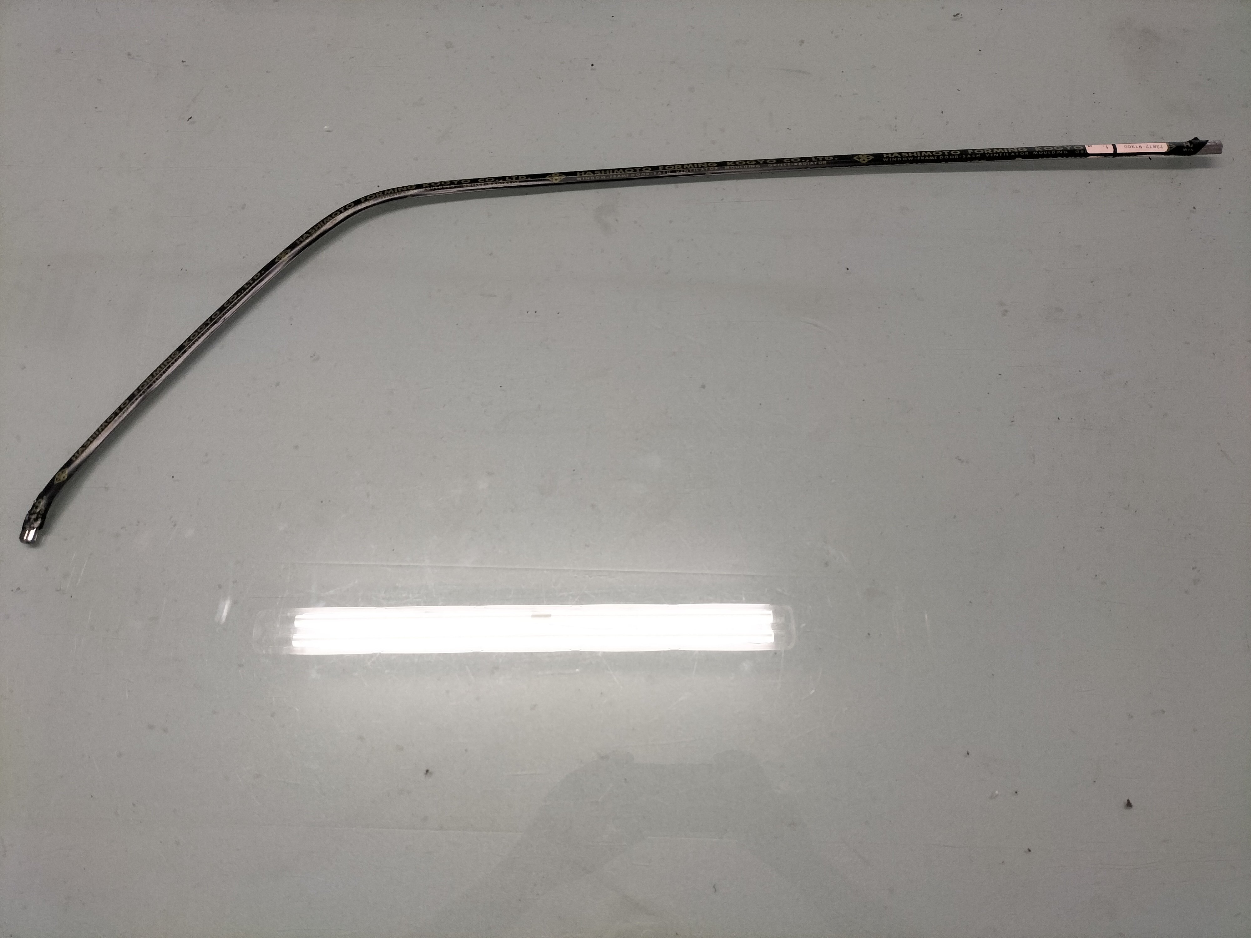 Trim molding right top rear Datsun Sunny B110 73812-H1300 Original