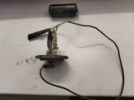 Tankvlotter Datsun Cherry E10 25060-M0200 Gebruikt.