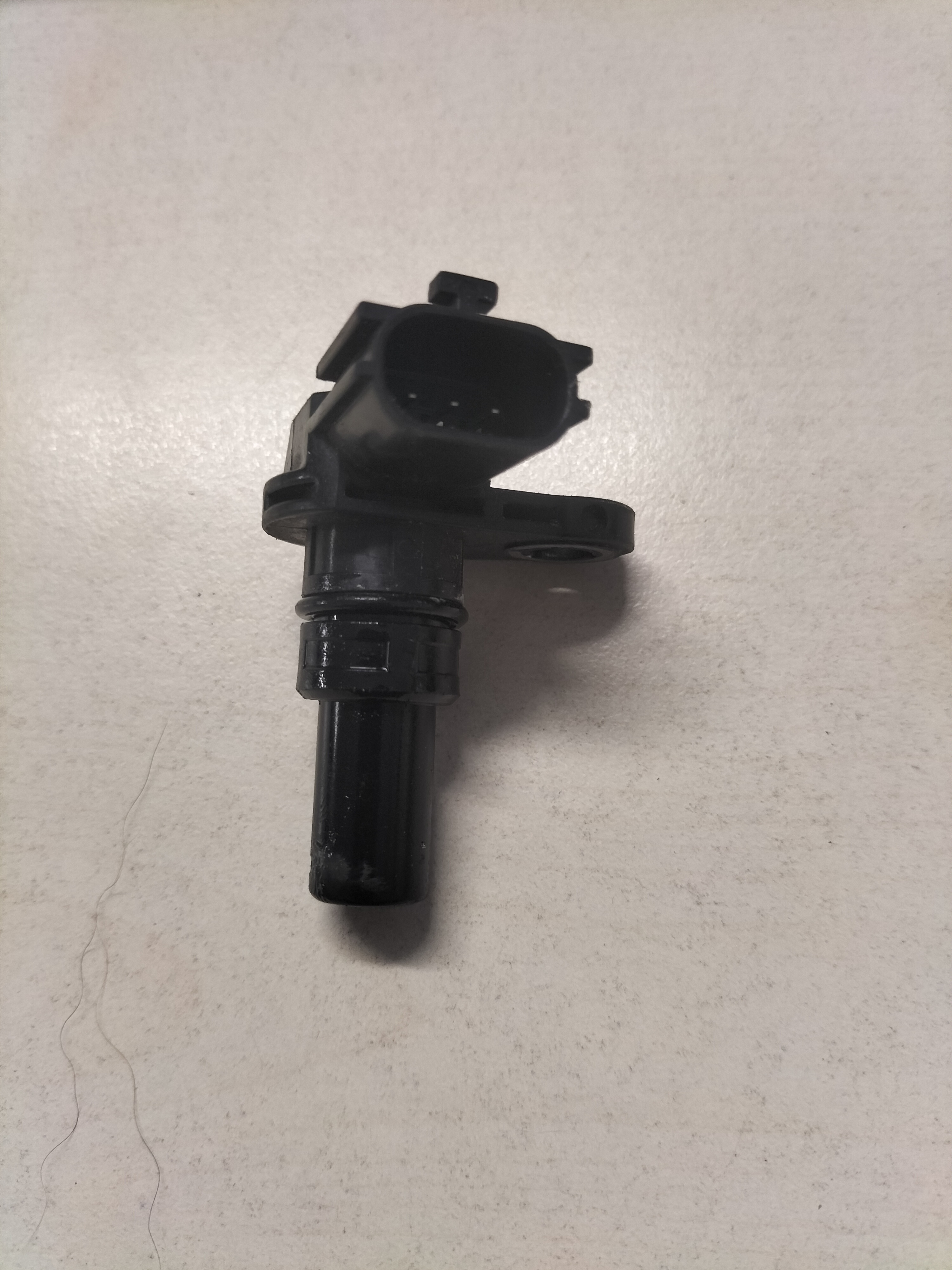 Sensor assy-revolution Nissan 31935-1XF00 C13/ CK12/ E11/ F15/ J10/ JJ10/ K12/ K13/ R52/ T31/ T32/ Z12/ Z51 Used part.