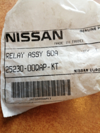 Relay 12v 60A red Nissan Primastar X83 25230-00QAP