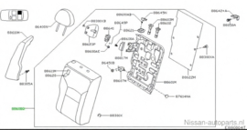 Achterbankrugleuning rechts Nissan Primera P12 88600-BA012 Gebruikt.