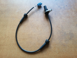 ABS sensor achteras Nissan Cabstar F24 47900-MB910 Origineel.