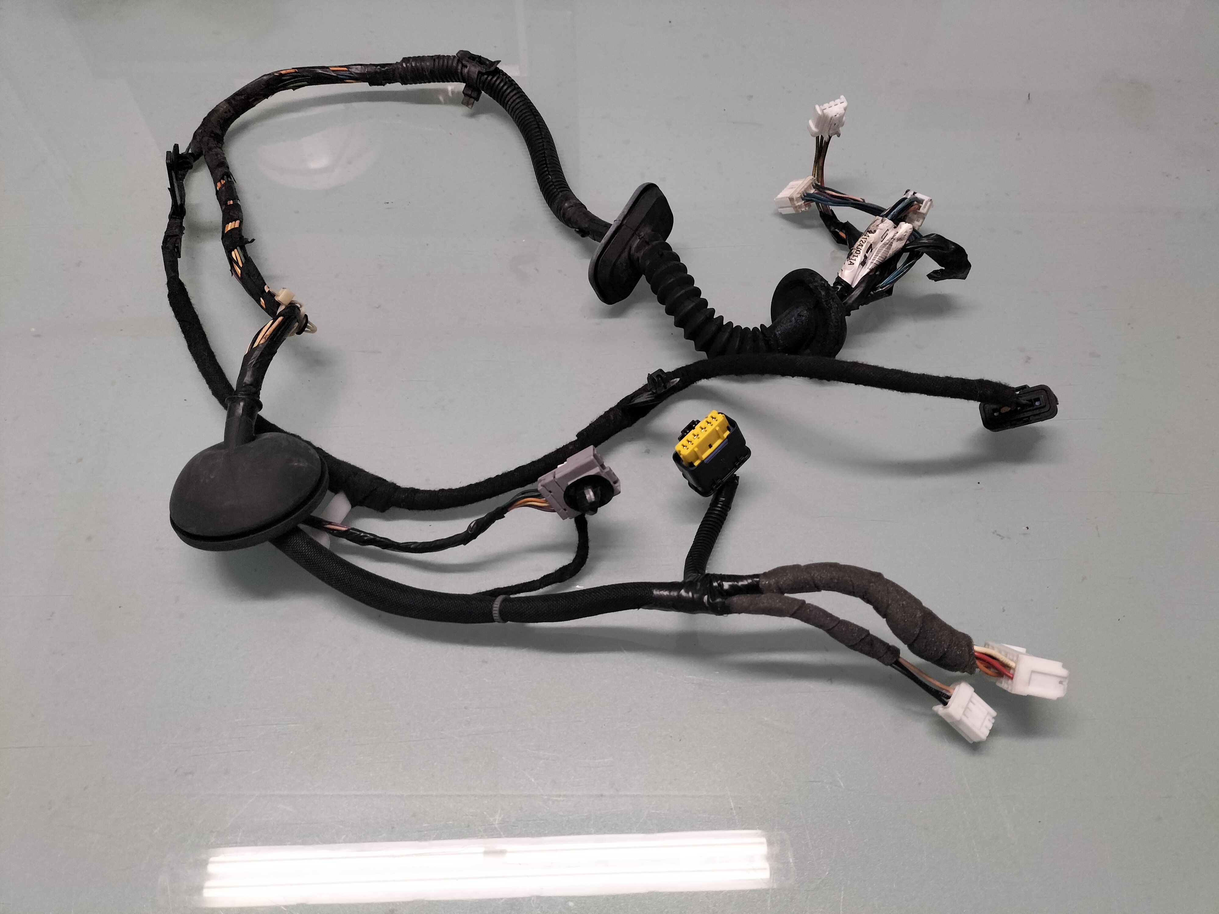 Kabelboom voorportier links Nissan Qashqai J10/ JJ10 24124-JD11A Gebruikt.