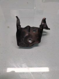 Motorsteunhouder Links Nissan Primera P12 11253-AU424 Gebruikt.