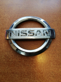 Emblem-front Nissan Almera N16 62890-BN700