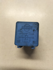 Relais Nissan 25230-9F900 C23/ K11/ P10/ P11/ R20/ WP11 Gebruikt.
